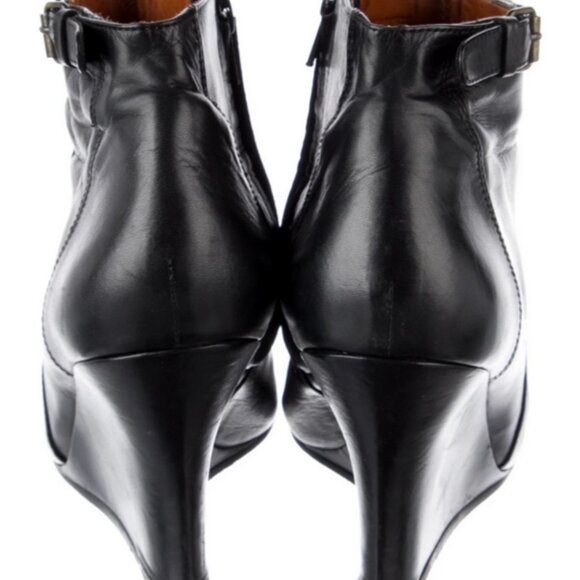 ✨ Lanvin Black Leather Ankle Booties | Wedge Heels | Buckle Detail | Size 8.5 - Picture 3 of 5